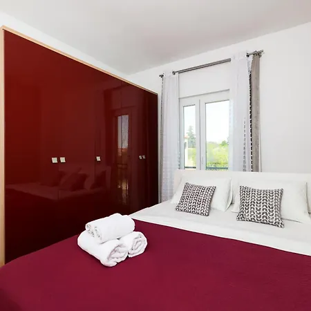 Anic House Appartement *