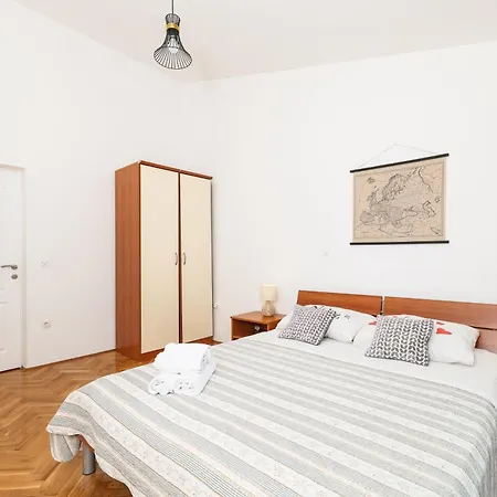 Apartment Anic House