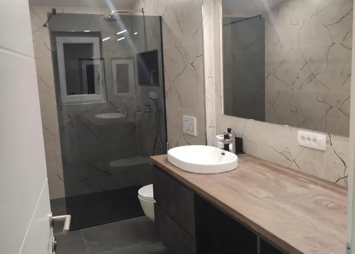 شقة Anic House زادار